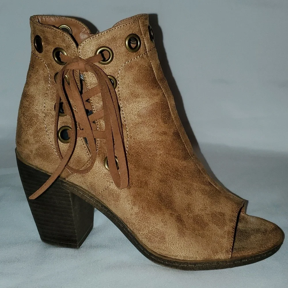 Vintage 93 Gina Peep Toe Ankle Boot - Picture 3 of 7